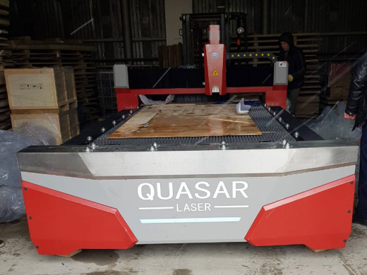 Лазерный станок Quasar F4015E 1,5 кВт